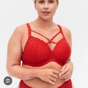 0314 NWOT Cacique Vibrant Red Lace Push Up Bra